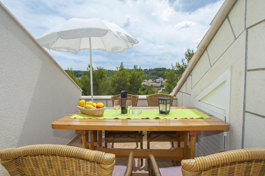 Apartments Villa Maris Lumbarda Habitación foto